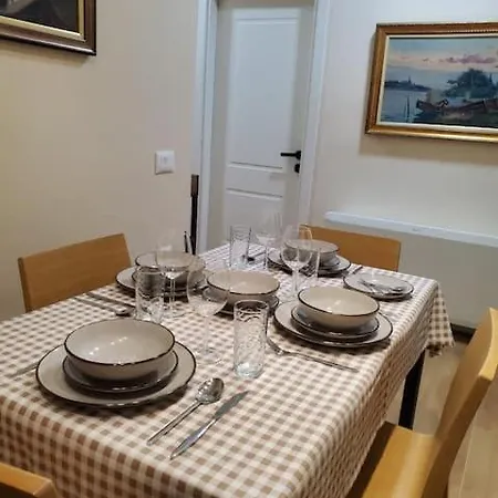 Centralgem Luxury Apartment